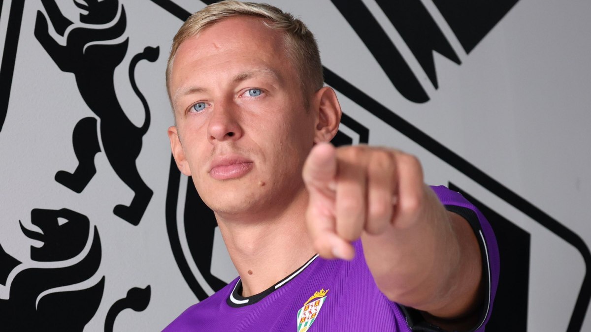 Nikolay Obolskiy, delantero del Córdoba CF que podría salir del club | CCF