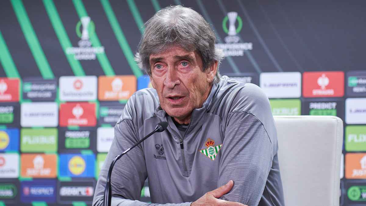 Manuel Pellegrini en la rueda de prensa previa al Petrocub - Real Betis | Salvador López Medina para El MIRA