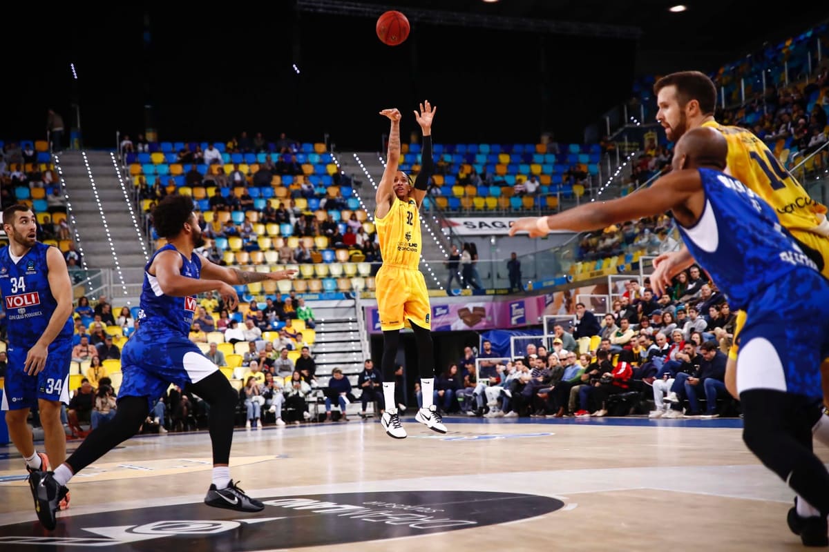 Dreamland Gran Canaria 82-71 Buducnost Voli Podgorica