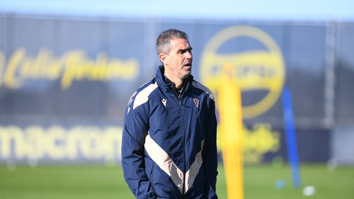 Gaizka Garitano durante un entrenamiento del Cádiz CF | CCF