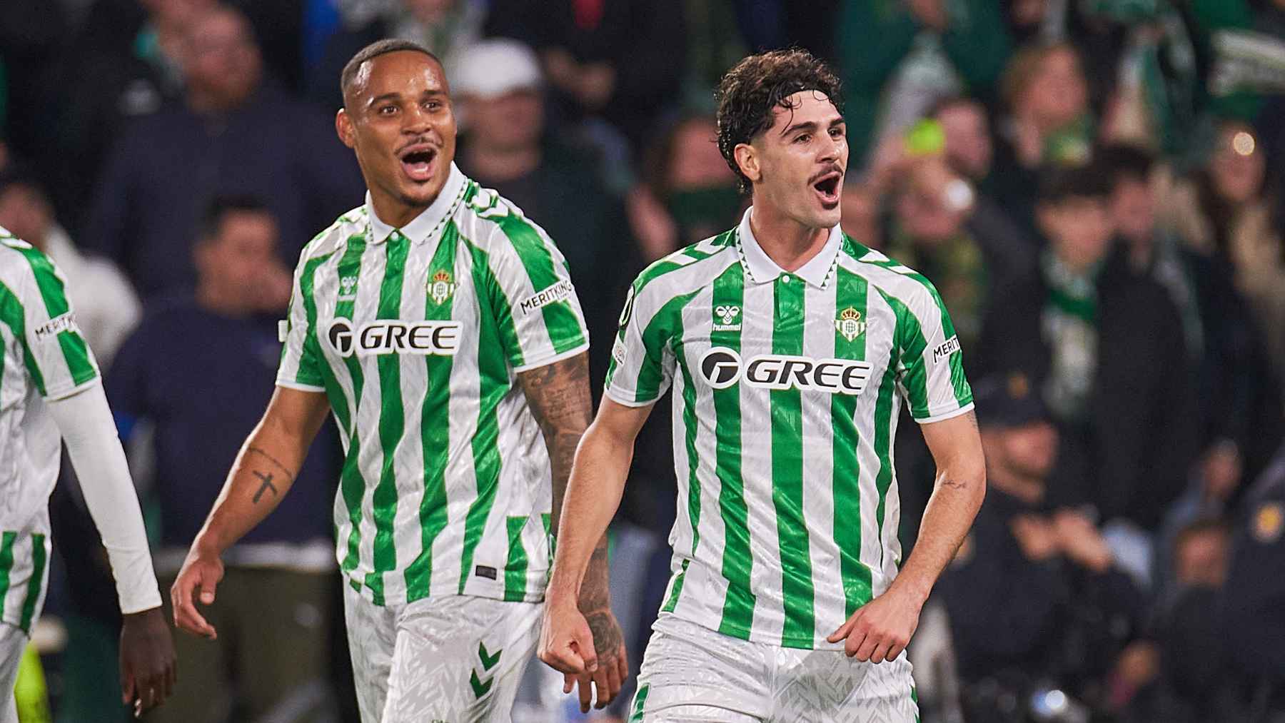 Natan y Johnny Cardoso en el Real Betis - HJK Helsinki | Salvador López Medina para El MIRA