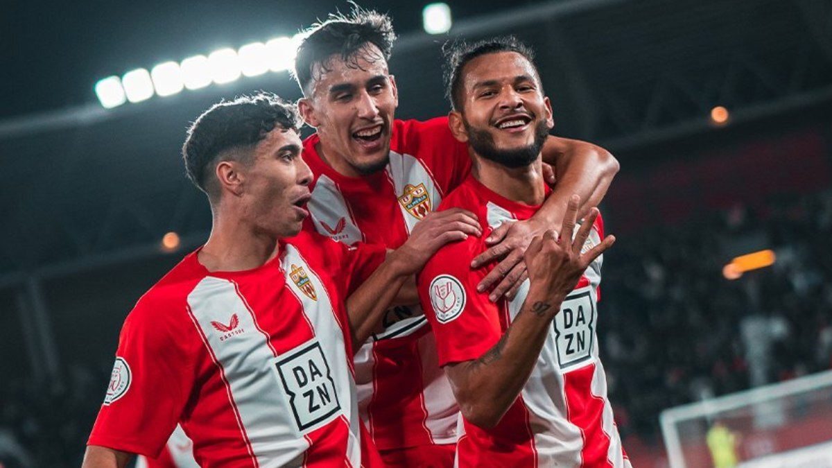 Los jugadores de la UD Almería celebran el 4-1 ante el Sevilla FC en la Copa del Rey | UDA