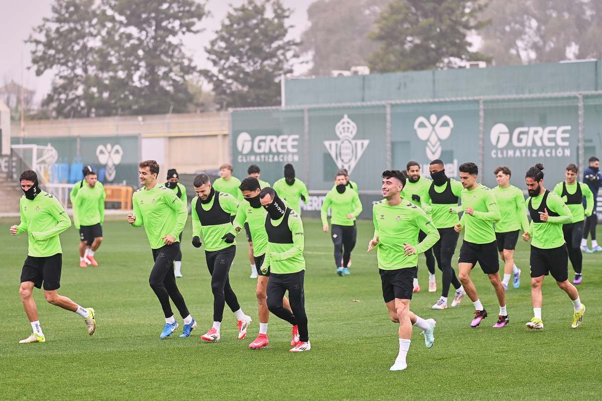 Entrenamiento del Real Betis previo al Real Valladolid | Salvador López Medina para El MIRA