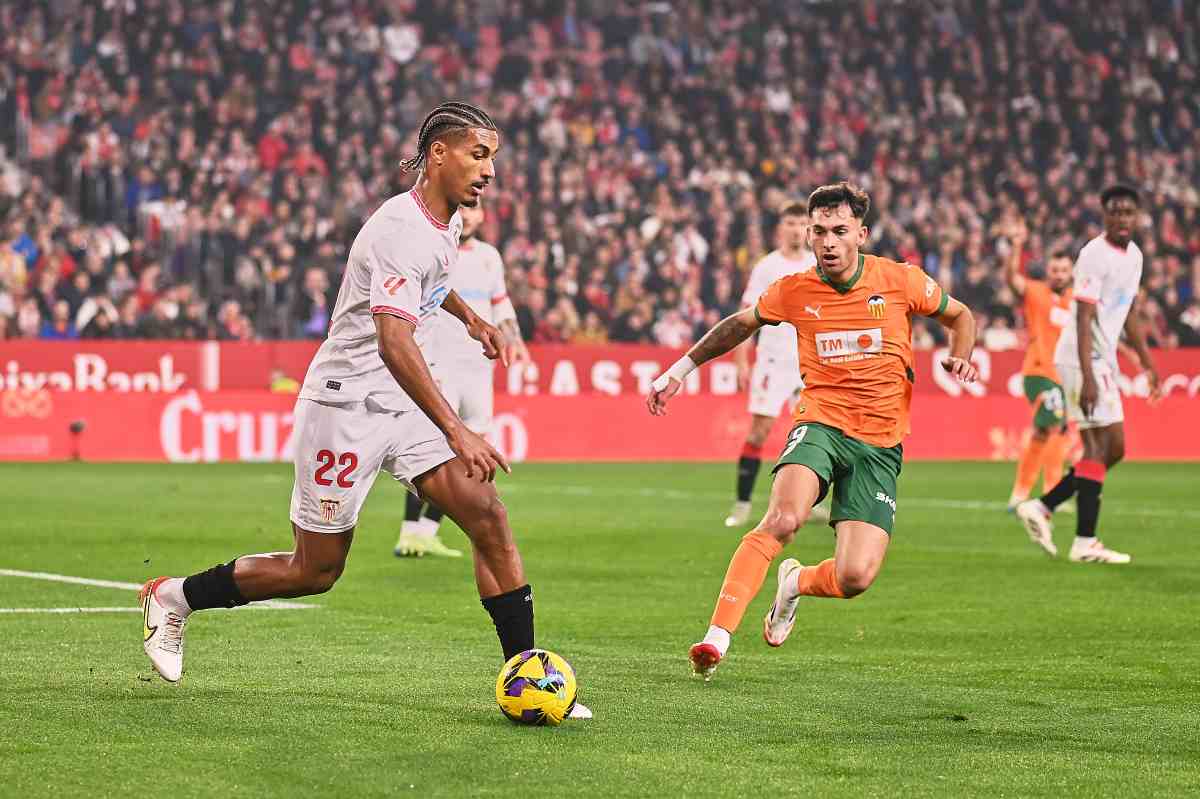 Badé en el Sevilla FC - Valencia CF | Salvador López Medina para El MIRA