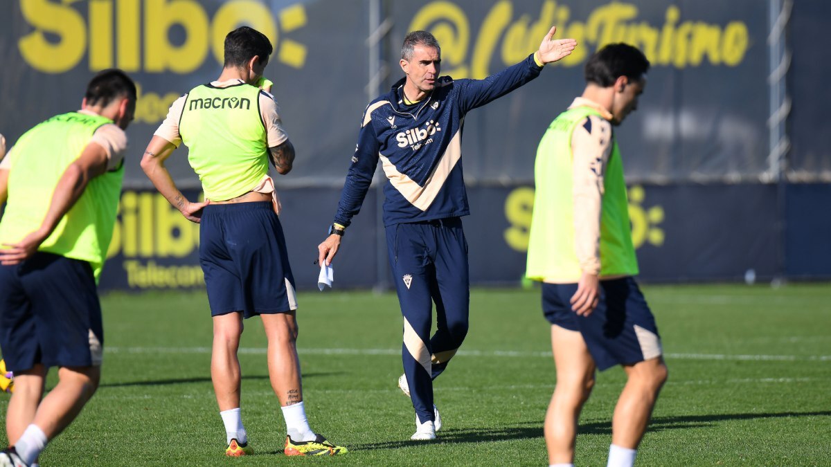 Gaizka Garitano durante un entrenamiento del Cádiz CF | CCF