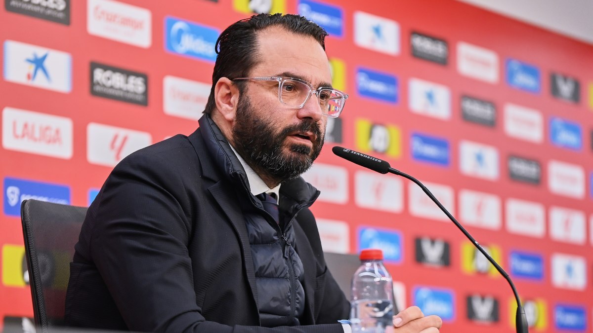 Víctor Orta en la presentación de Rubén Vargas con el Sevilla FC | Salvador López Medina para El MIRA