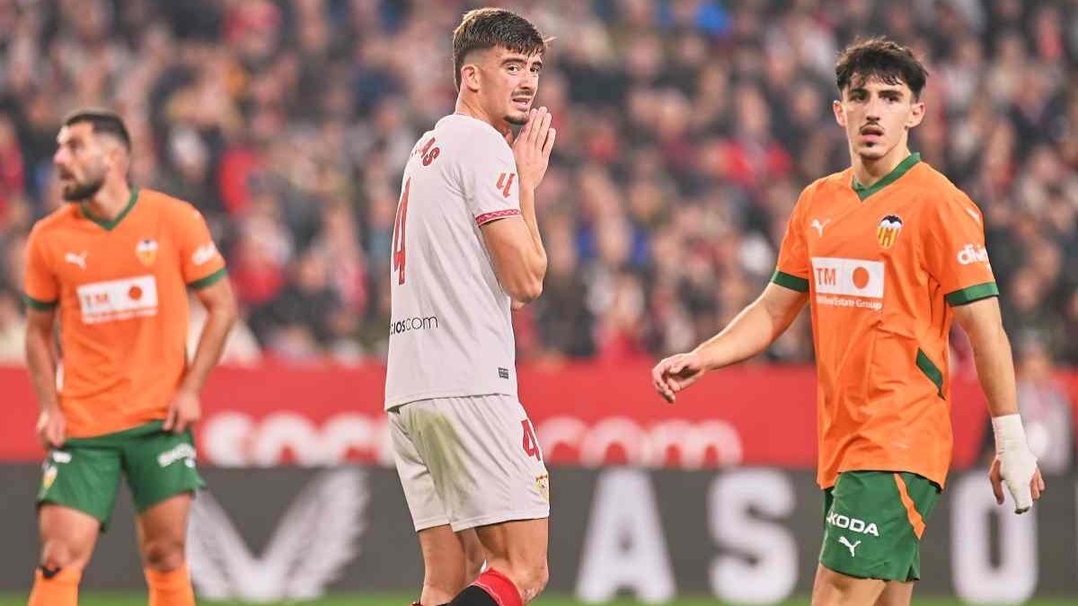 Kike Salas en el Sevilla FC - Valencia CF | Salvador López Medina para El MIRA