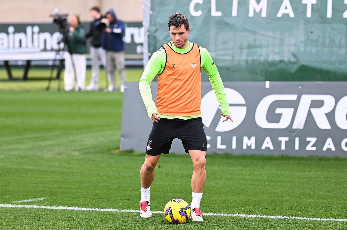 Lo Celso en el entrenamiento del Real Betis | Salvador López Medina para El MIRA