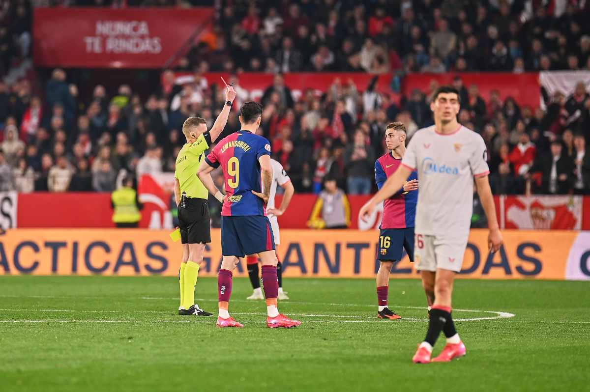 Expulsión de Fermín López en el Sevilla FC - FC Barcelona | Salvador López Medina para El MIRA