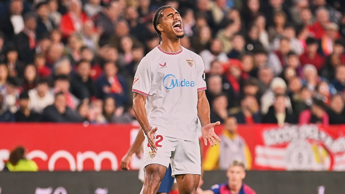 Loïc Badé en el Sevilla FC - FC Barcelona | Salvador López Medina para El MIRA