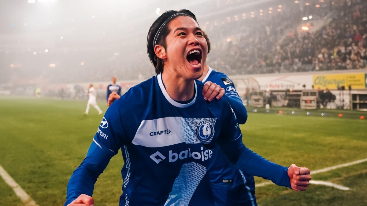 Atsuki Ito celebra un gol anotado con el KAA Gent | KAA