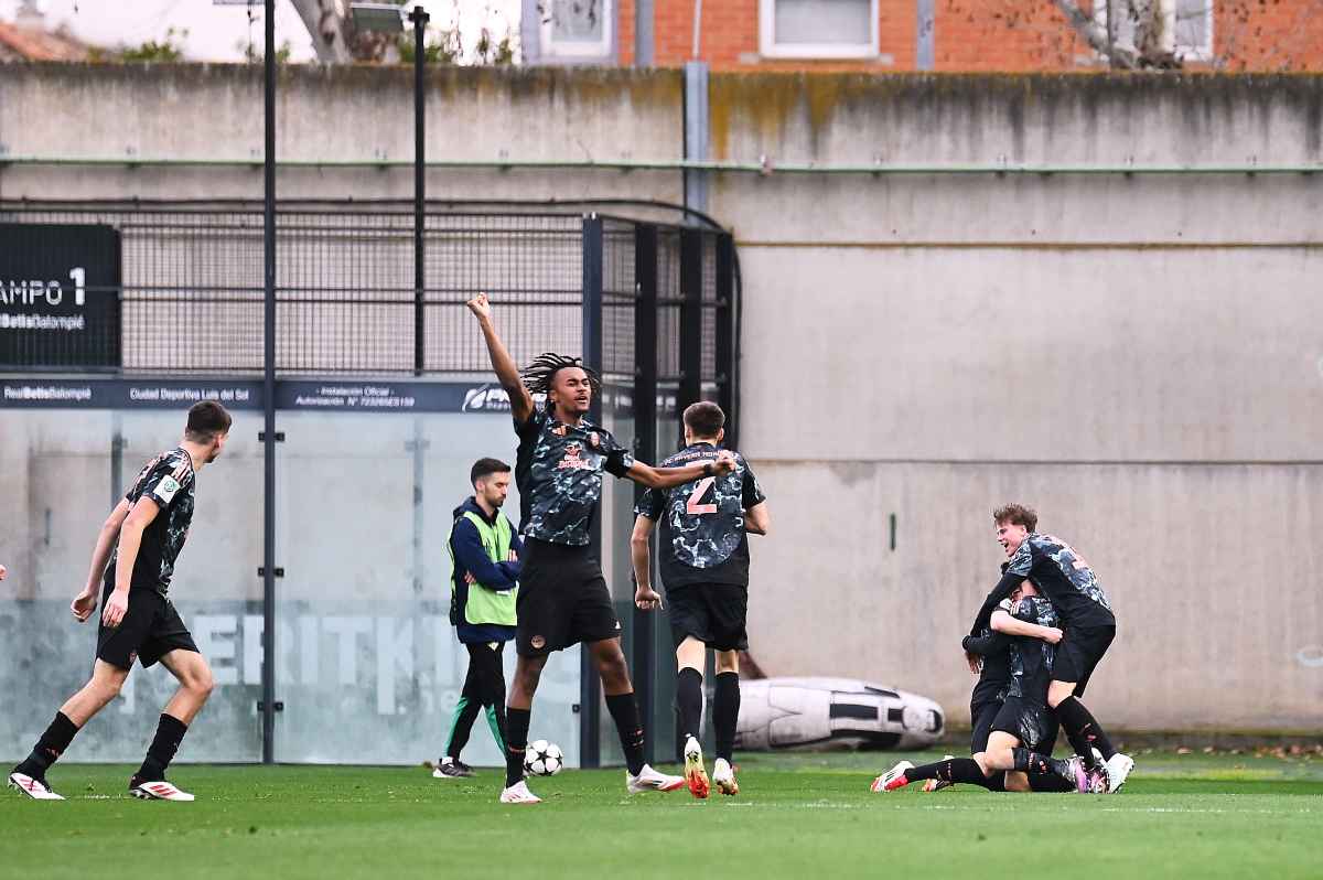Gol del Bayern en el Real Betis - Bayern Múnich en la Youth League | Salvador López Medina para El MIRA
