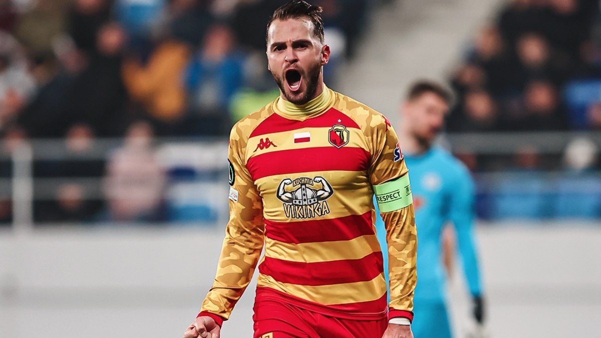 Jesús Imaz celebra un gol anotado con el Jagiellonia en Conference League | JB
