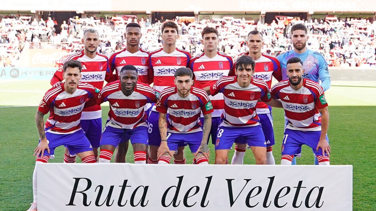 Once titular del Granada CF ante el CD Mirandés | @Manuulama