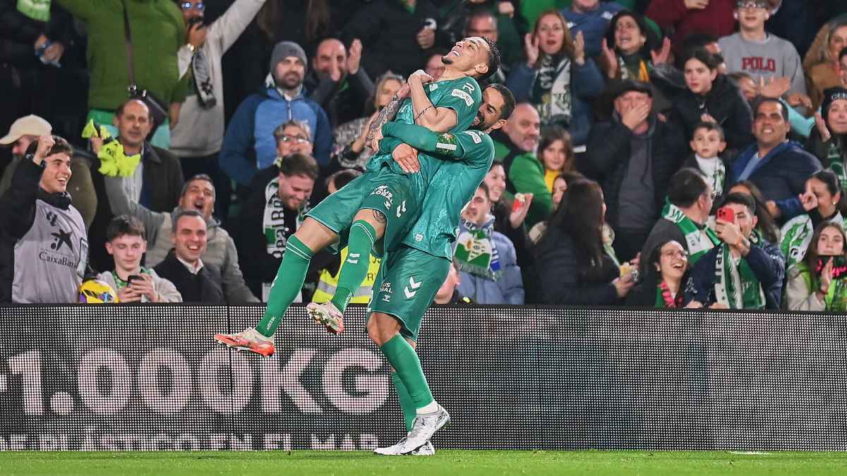 Antony e Isco en el Real Betis - Real Sociedad | Salvador López Medina para El MIRA