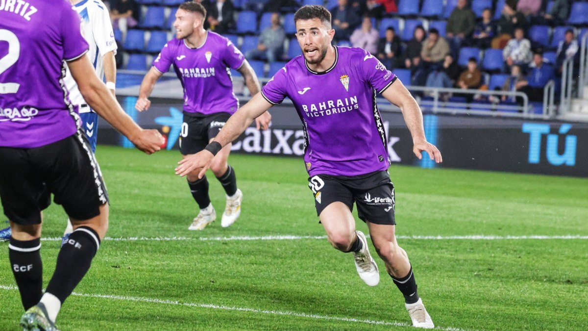 Jacobo González celebra uno de los goles del Córdoba CF ante el CD Tenerife | CCF