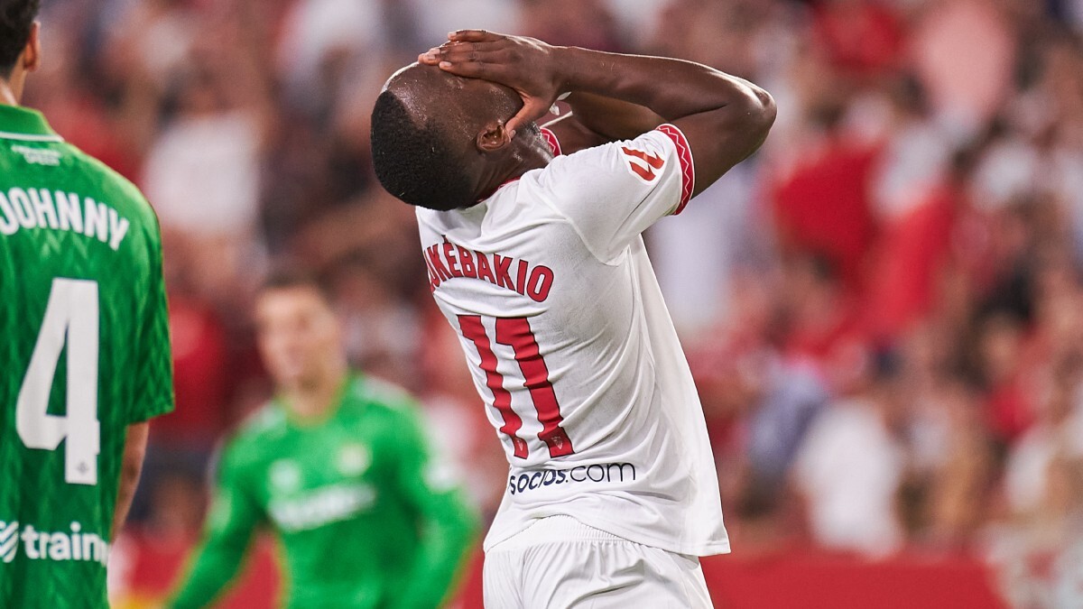 Dodi Lukébakio en el Sevilla FC - Real Betis | Salvador López Medina para El MIRA