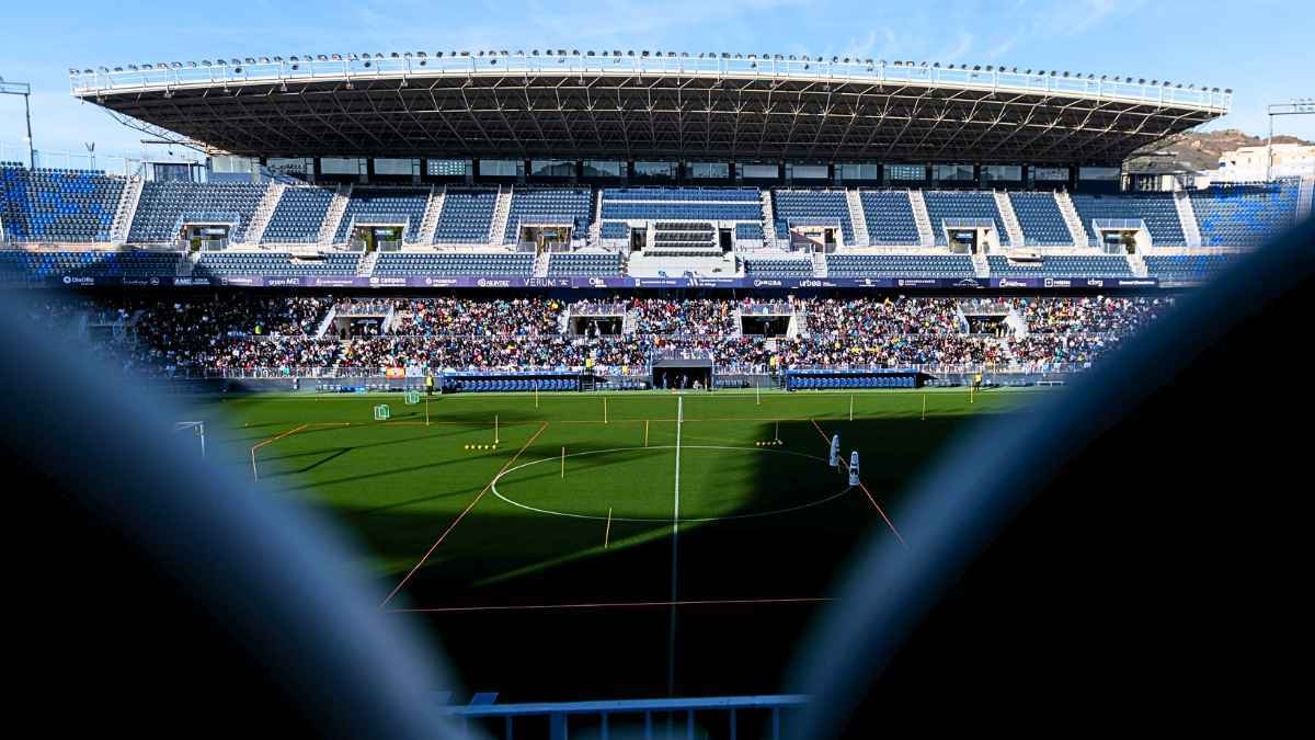 Paco de la Torre admite su preocupación por las obras de la nueva Rosaleda del Málaga CF