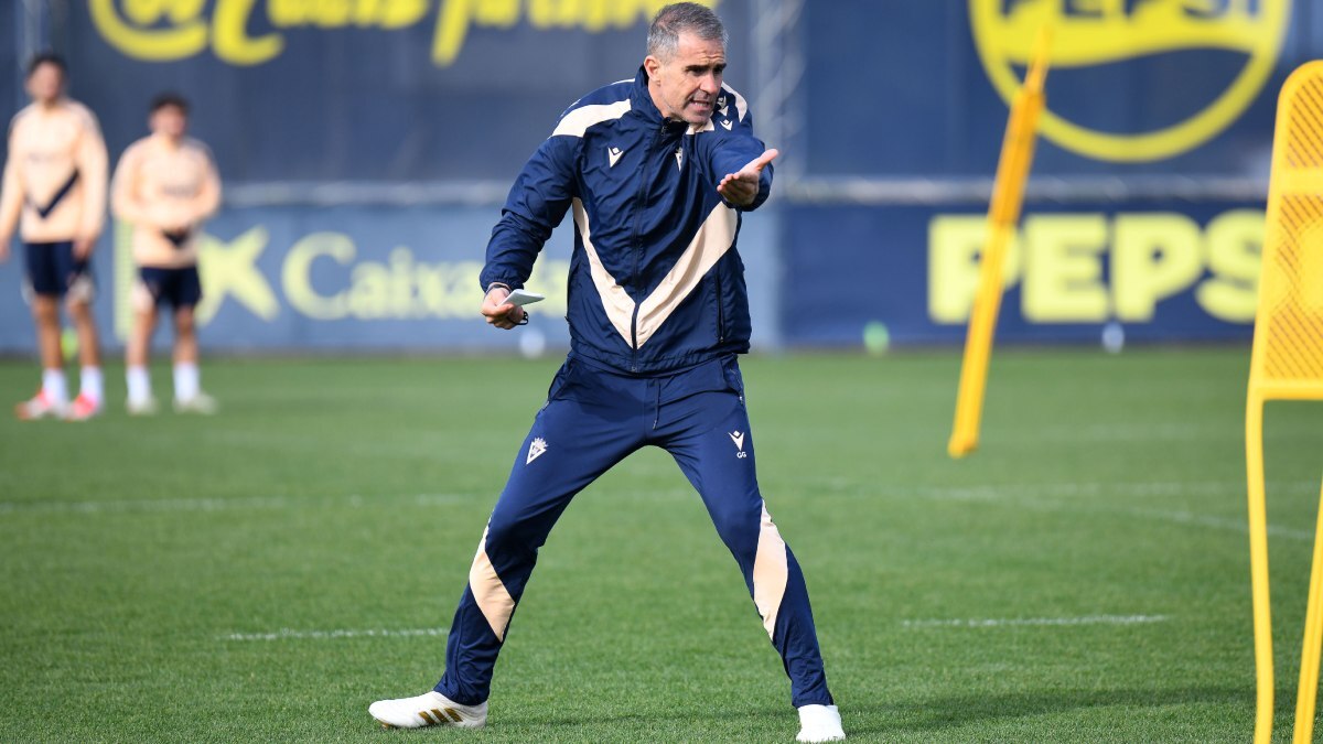 Gaizka Garitano durante un entrenamiento del Cádiz CF | CCF