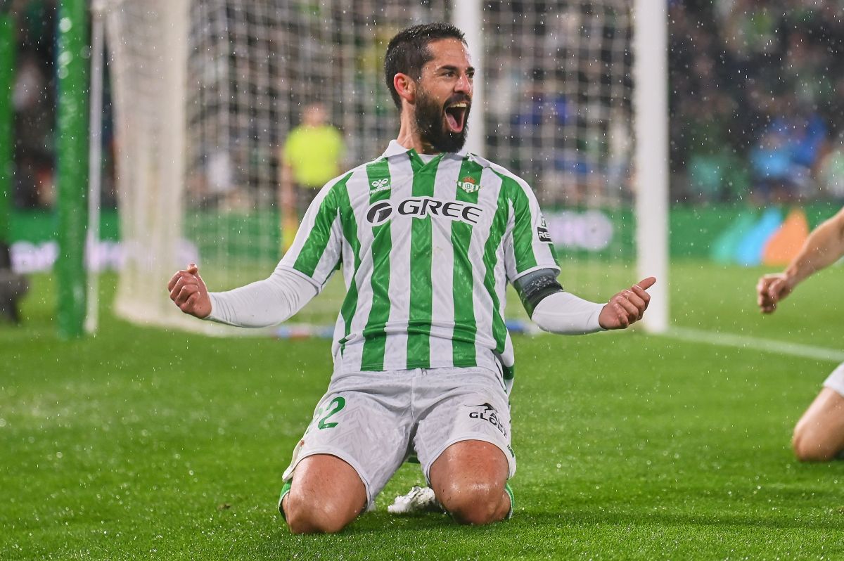 Isco celebra su gol en el Real Betis - Real Madrid | Salvador López Medina para El MIRA