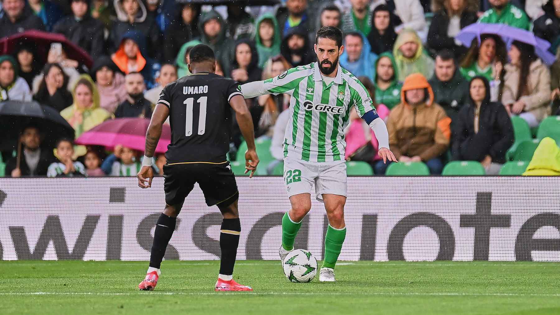 Isco Alarcón en el Real Betis - Vitoria Guimaraes | Salvador López Medina para El MIRA
