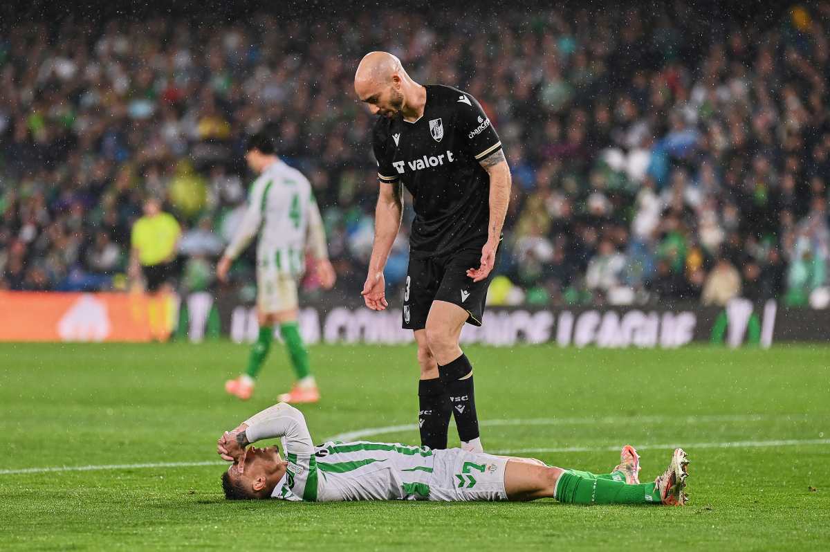 Antony en el Real Betis - Vitoria Guimaraes | Salvador López Medina para El MIRA