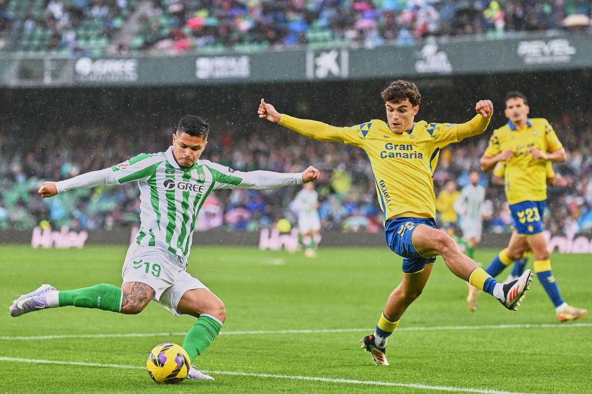Cucho Hernández en el Real Betis - UD Las Palmas | Salvador López Medina para El MIRA
