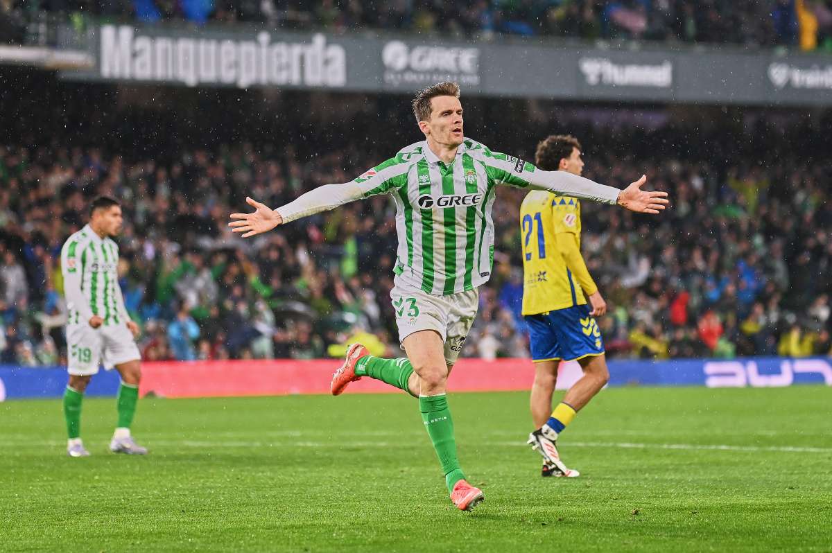 Diego Llorente celebra su gol en el Real Betis - UD Las Palmas | Salvador López Medina para El MIRA