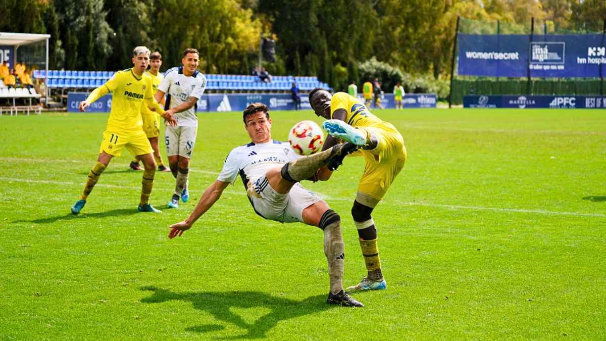 Una nueva derrota del Marbella FC le hace caer al descenso