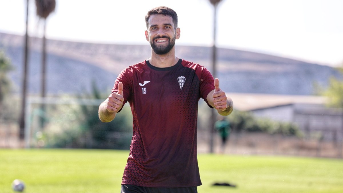 Xavi Sintes durante un entrenamiento con el Córdoba CF | CCF
