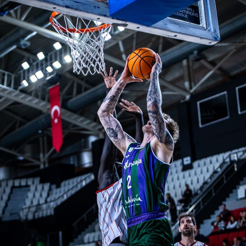 Manisa Basket 97-103 Unicaja Baloncesto