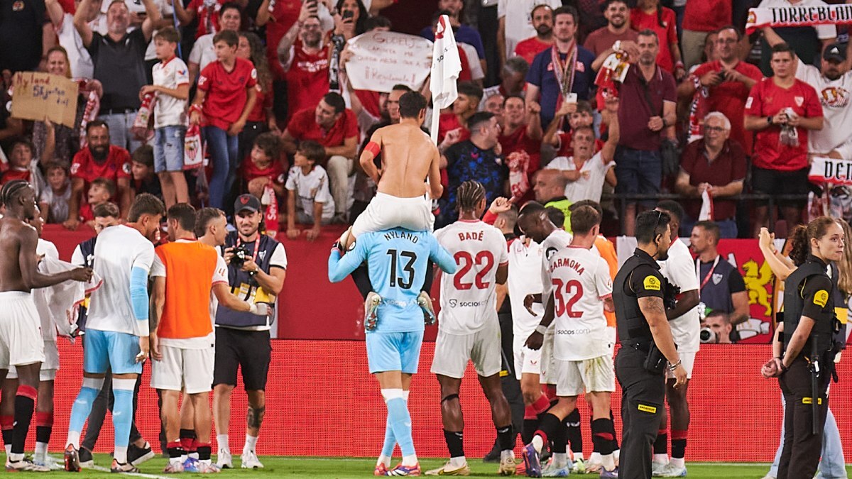 Jesús Navas y Nyland tras ganar El Gran Derbi | Salvador López Medina para El MIRA