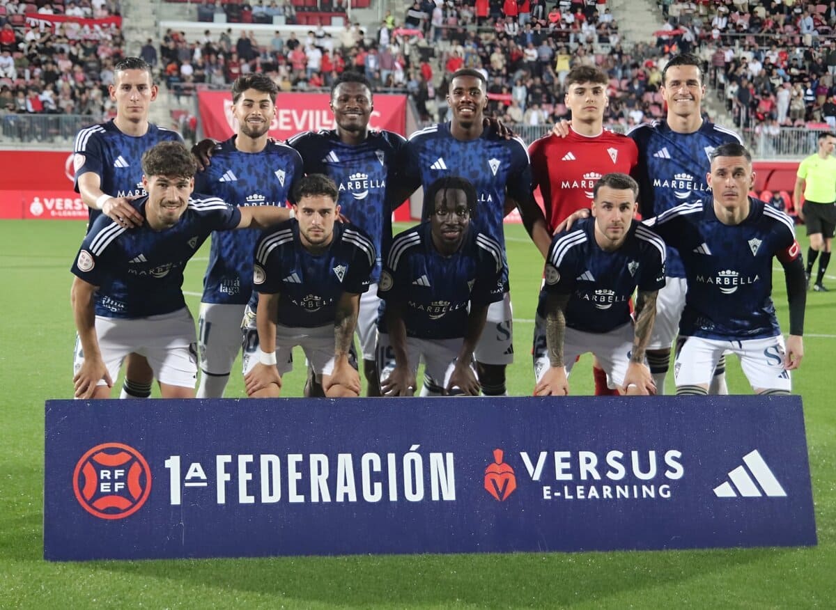 El 11 inicial del Marbella FC ante el Sevilla Atlético