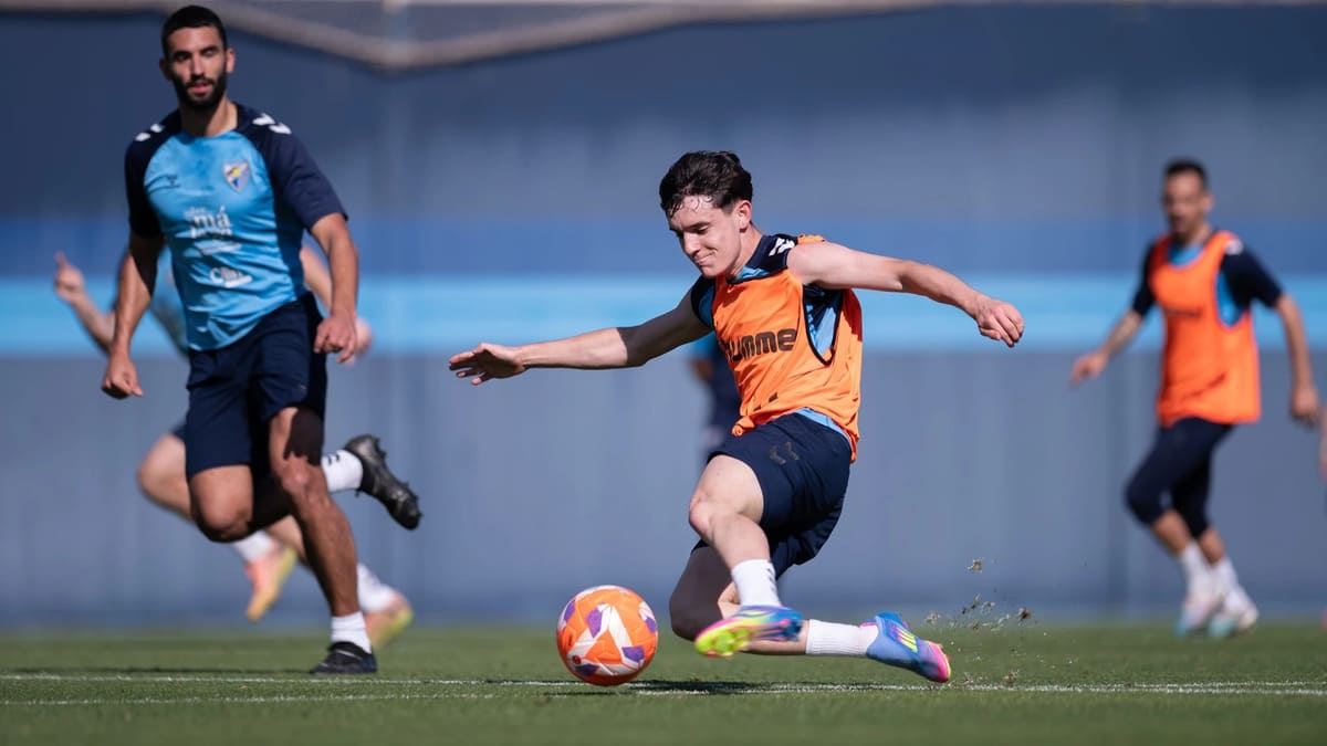 Sesión de entrenamiento del Málaga CF antes de recibir al Córdoba CF
