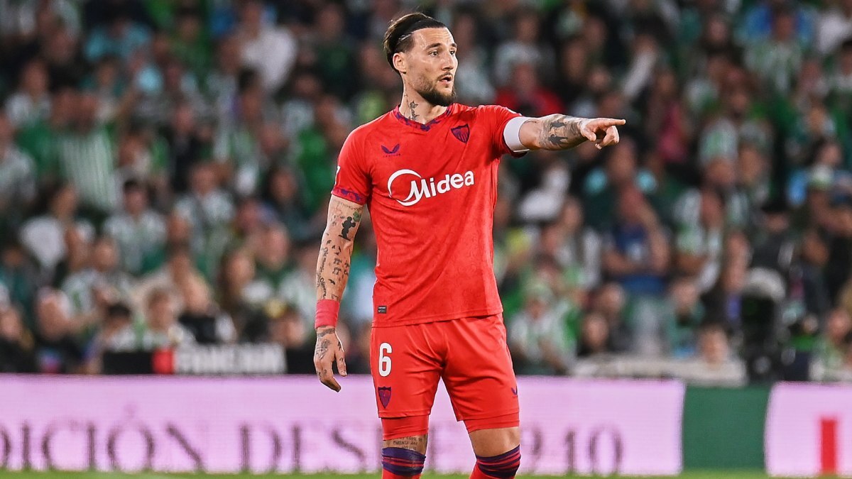 Nemanja Gudelj en el Real Betis - Sevilla FC | Salvador López Medina para El MIRA