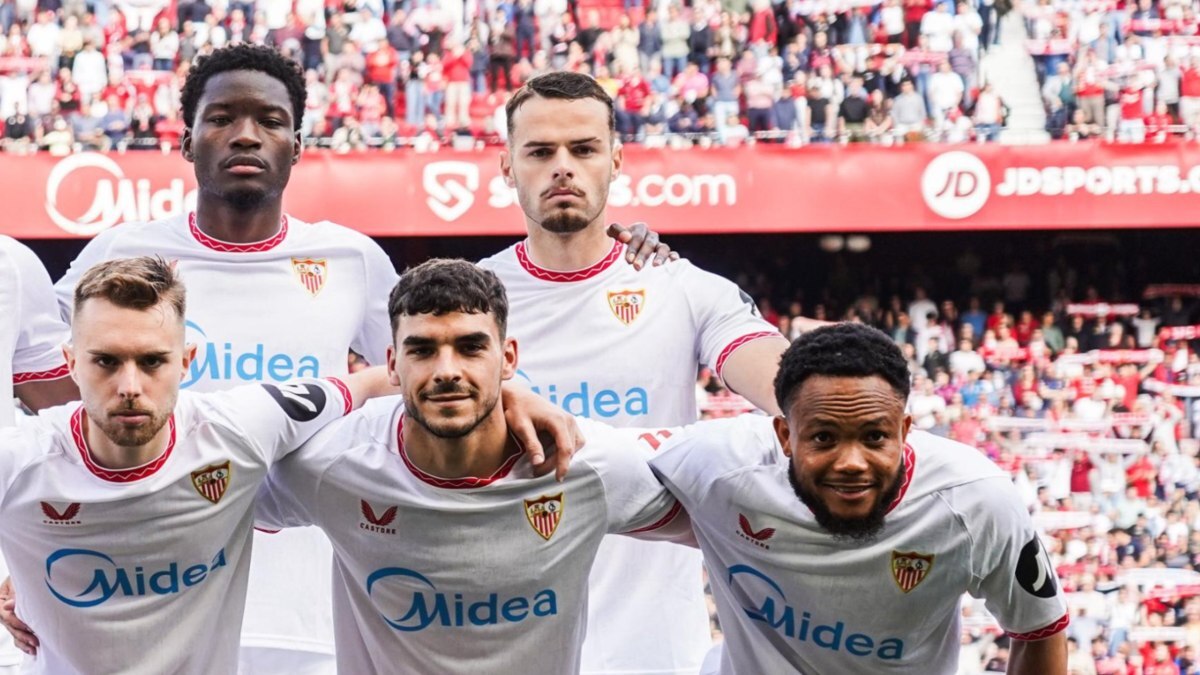 Ramón Martínez, titular en el Sevilla FC - Deportivo Alavés | SFC