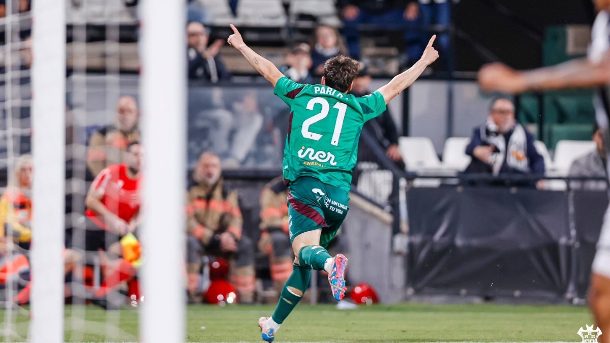 Pablo Sáenz celebra un gol anotado con el Albacete Balompié | AB