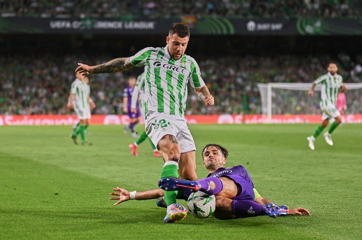 Aitor Ruibal en el Real Betis - Fiorentina | Salvador López Medina para El MIRA