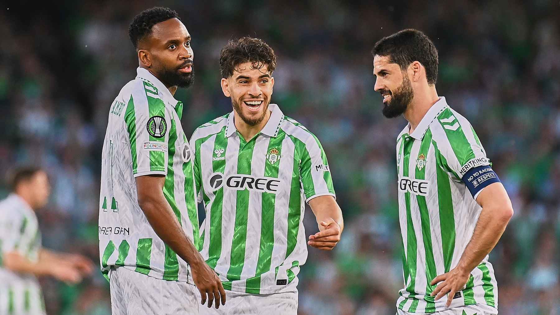 Abde, Bakambu e Isco en el Real Betis - Fiorentina | Salvador López Medina para El MIRA