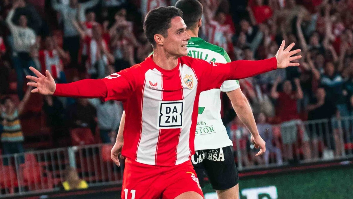 Sergio Arribas celebra su gol en el UD Almería - Racing de Santander | UDA