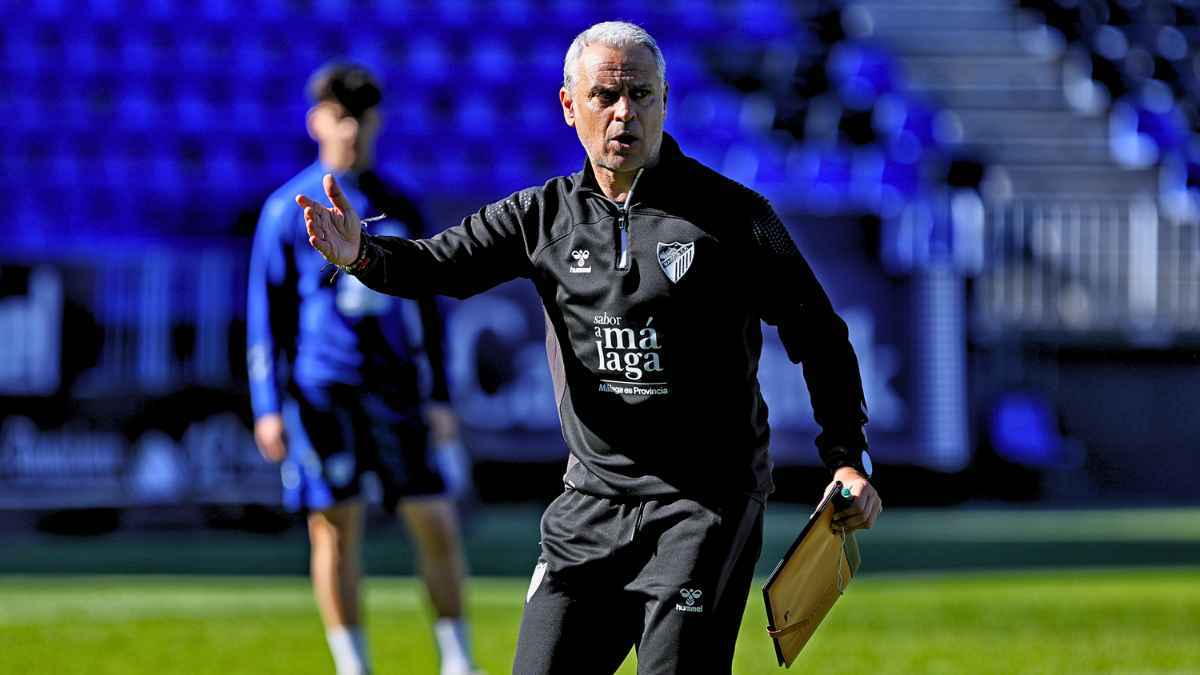 Sergio Pellicer se enorgullece del Málaga CF pese a la derrota ante el Elche