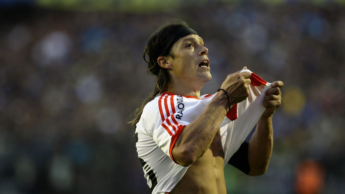 Matías Almeyda durante su etapa como jugador de River Plate