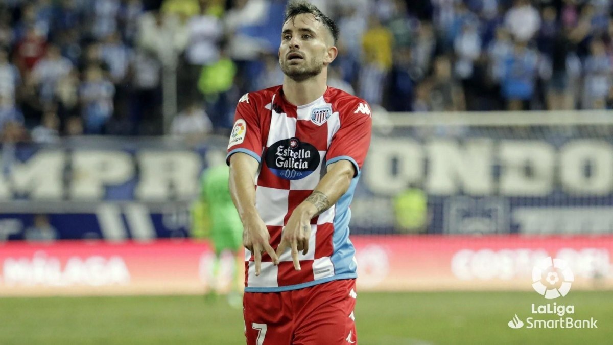 Sebas Moyano celebra un gol con el CD Lugo | LaLiga