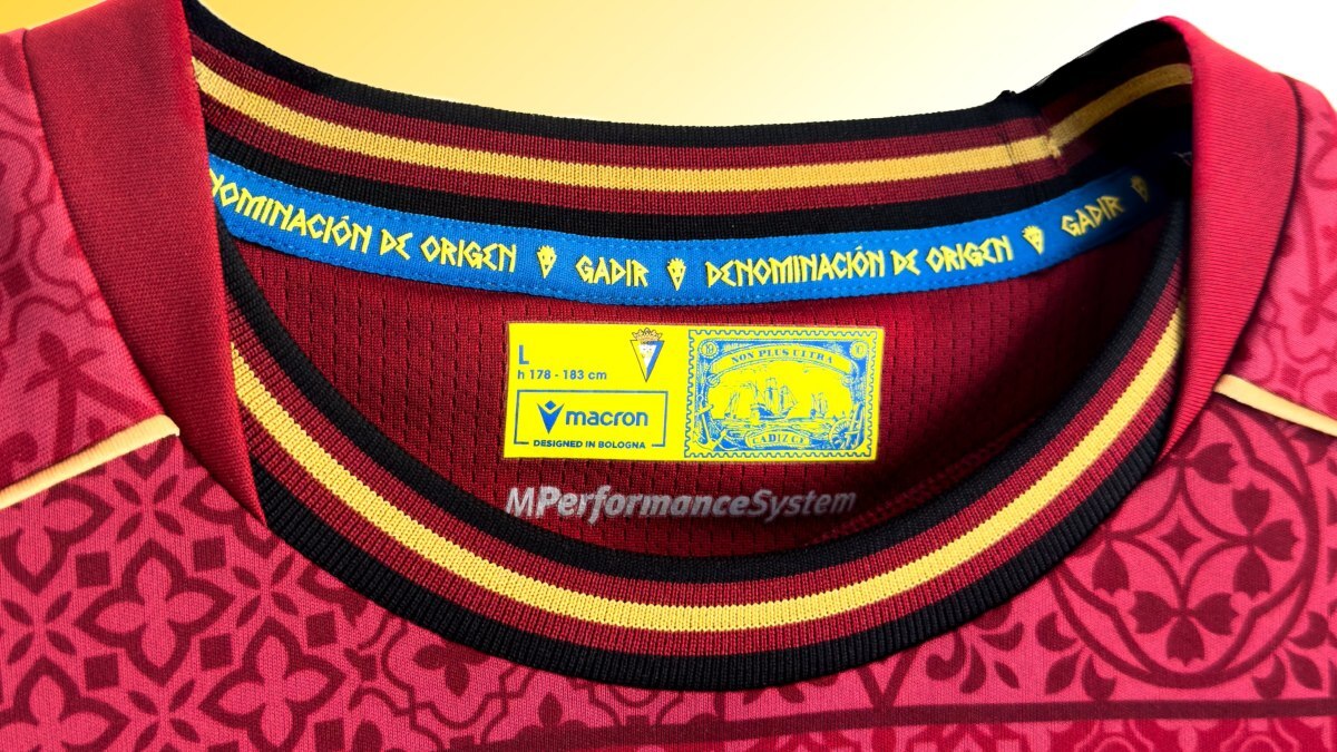 El detalle de la camiseta del Cádiz CF que ha desatado la polémica | CCF