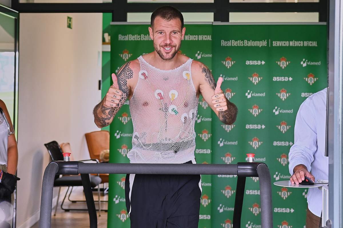 Aitor Ruibal en los reconocimientos médicos de la pretemporada 2025-26 | Salvador López Medina para El MIRA