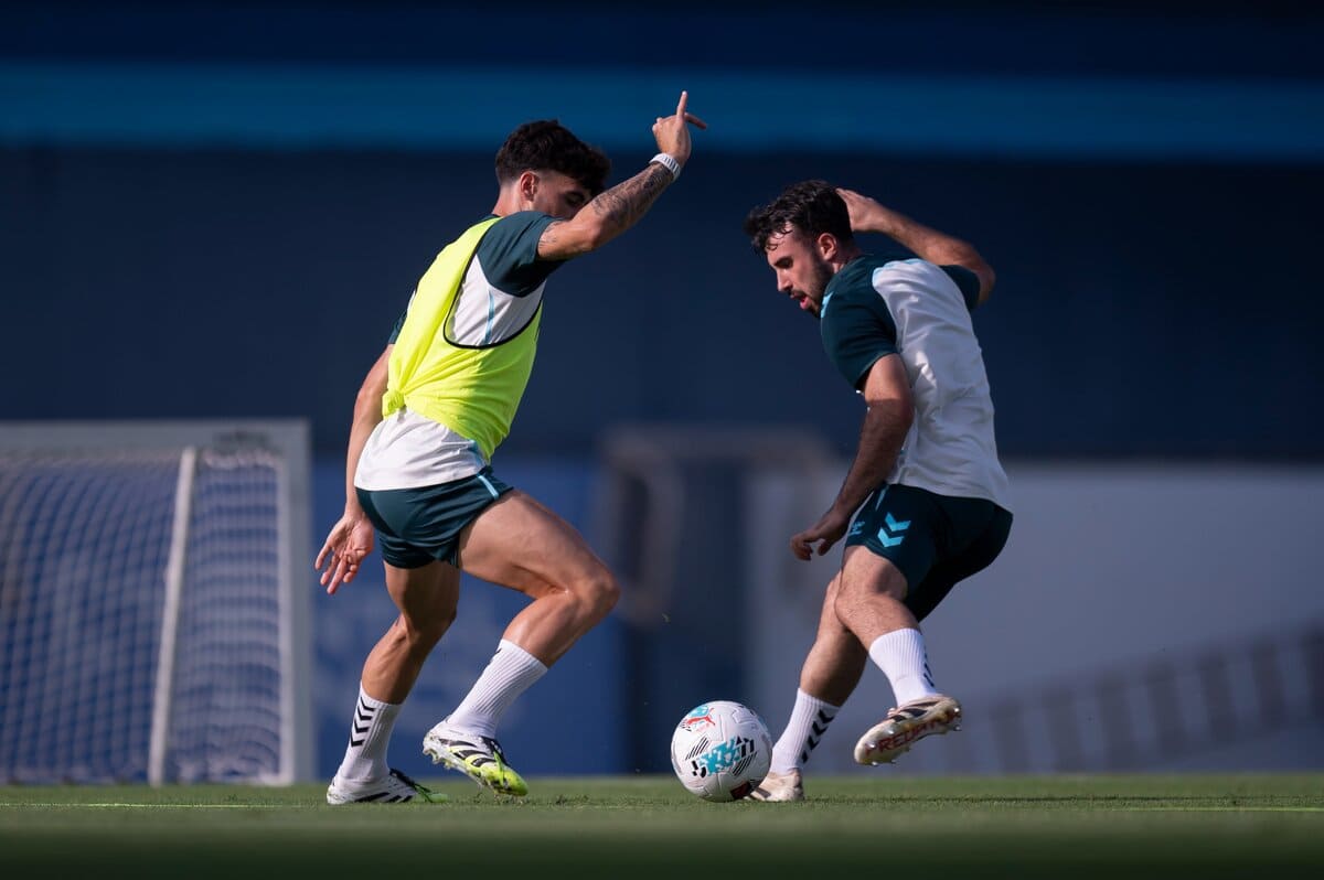 Entrenamiento del Málaga CF durante la pretemporada 2025/2026