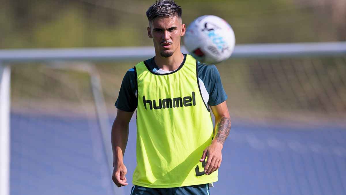 El Málaga CF quiere volver a renovar a Chupete