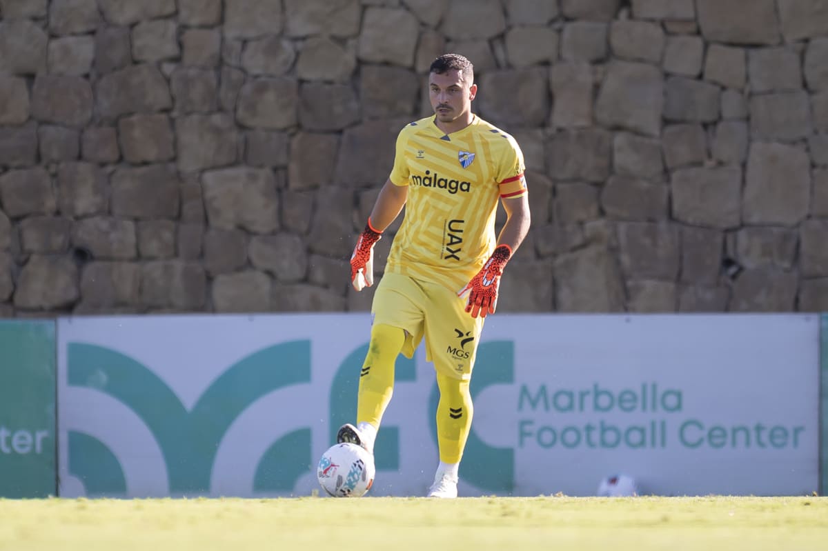 Alfonso Herrero entrenando con el Málaga CF