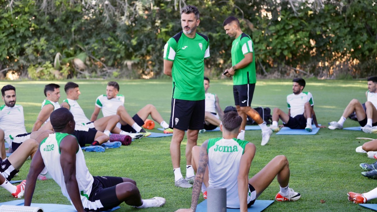 Iván Ania durante un entrenamiento del Córdoba CF en la pretemporada | CCF