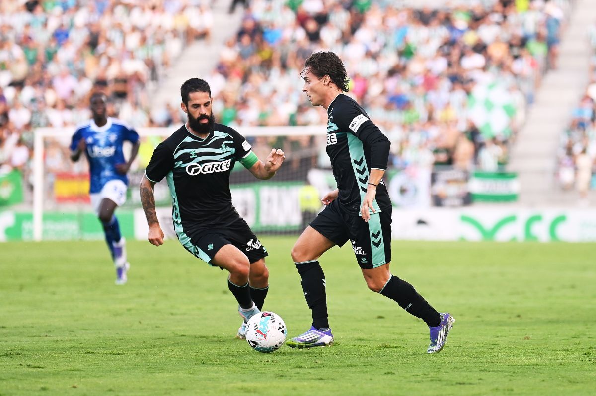 Isco y Rodrigo Riquelme en el Real Betis - Como 1907 | Salvador López Medina para El MIRA